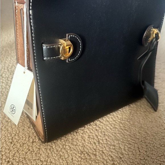 Tory Burch Lee Radziwill Small Elegant Black Handbag 👜 NWT - Picture 7 of 11